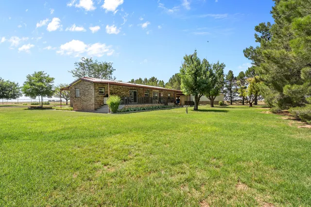 a view of a terrace view