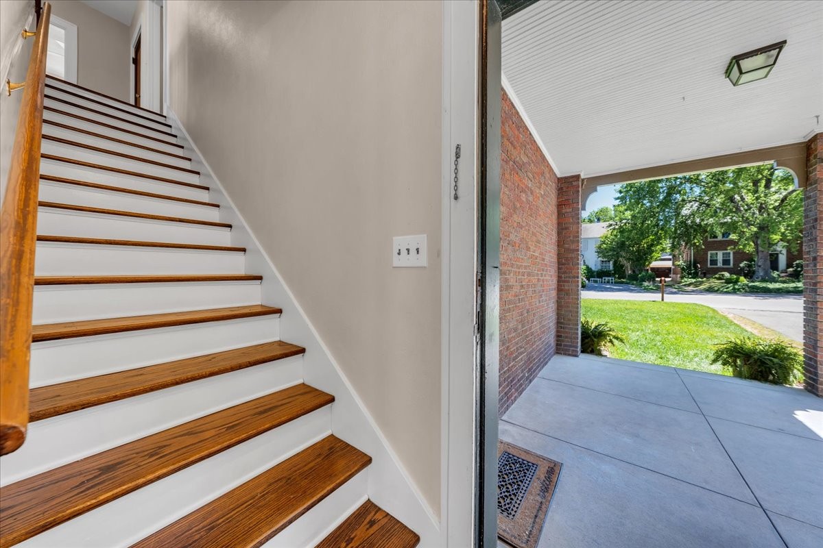 115 Cherokee Road Nashville, TN 37205 - Photo 34 of 63