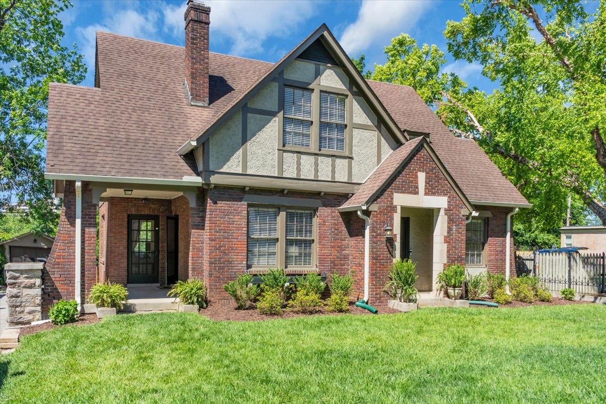 115 Cherokee Road Nashville, TN 37205 - Photo 4 of 63