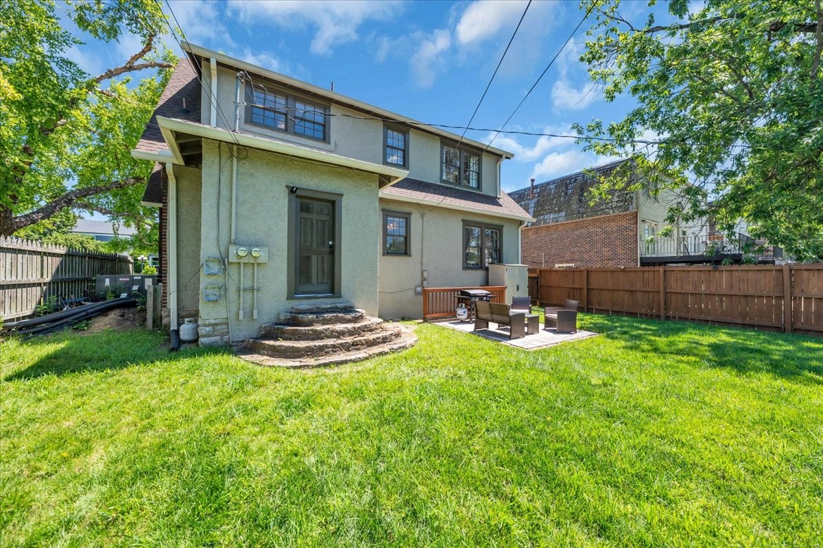 115 Cherokee Road Nashville, TN 37205 - Photo 46 of 63