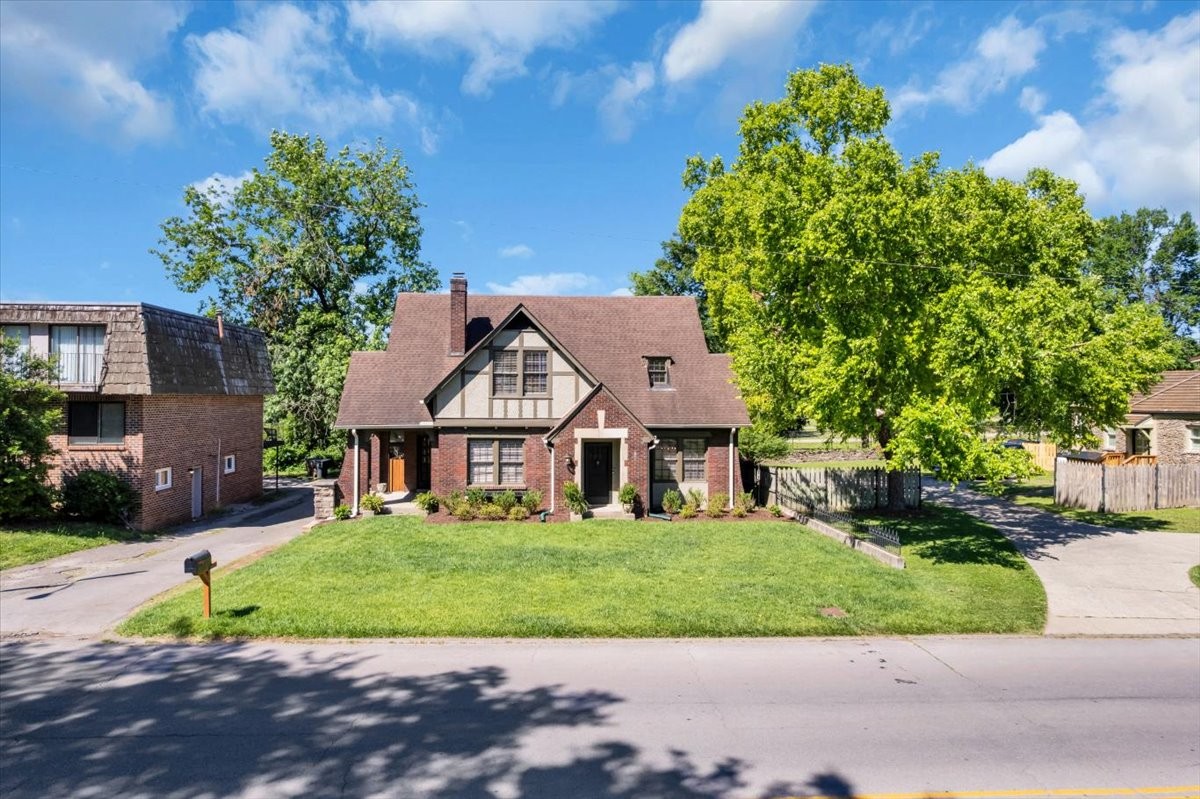 115 Cherokee Road Nashville, TN 37205 - Photo 50 of 63