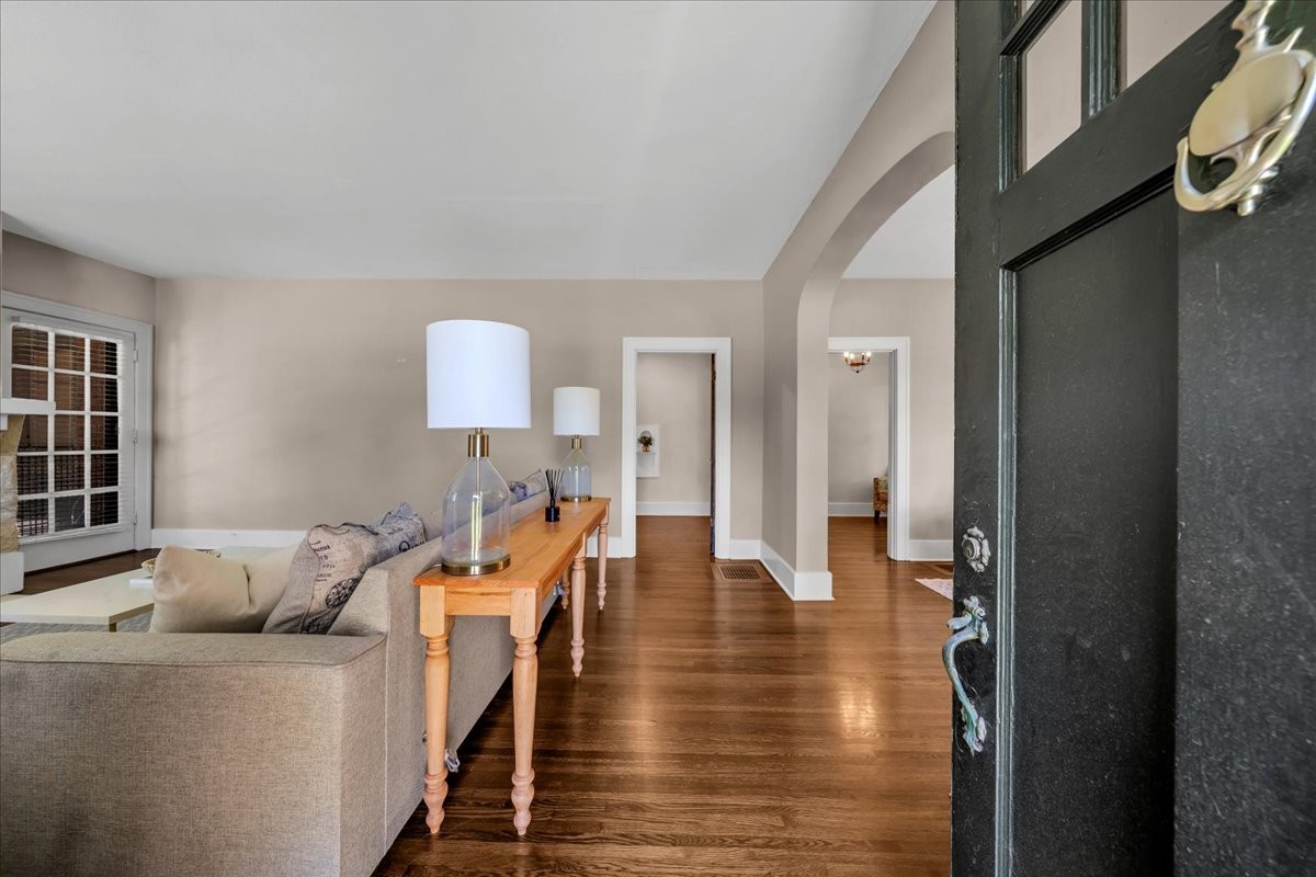115 Cherokee Road Nashville, TN 37205 - Photo 6 of 63