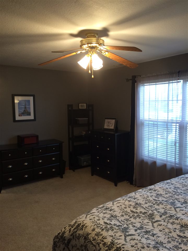 212 Spring Forest Court Fort Wayne, IN 46804 - Photo 20 of 32 Gallery Image 20