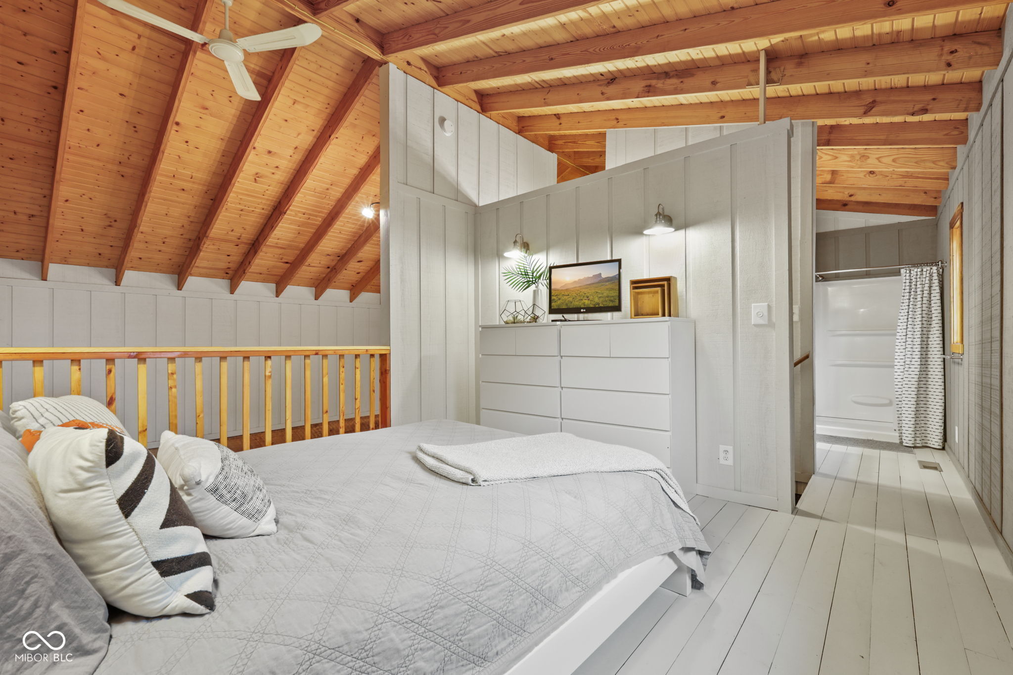 2398 Country Club Road Nashville, IN 47448 - Photo 17 of 34