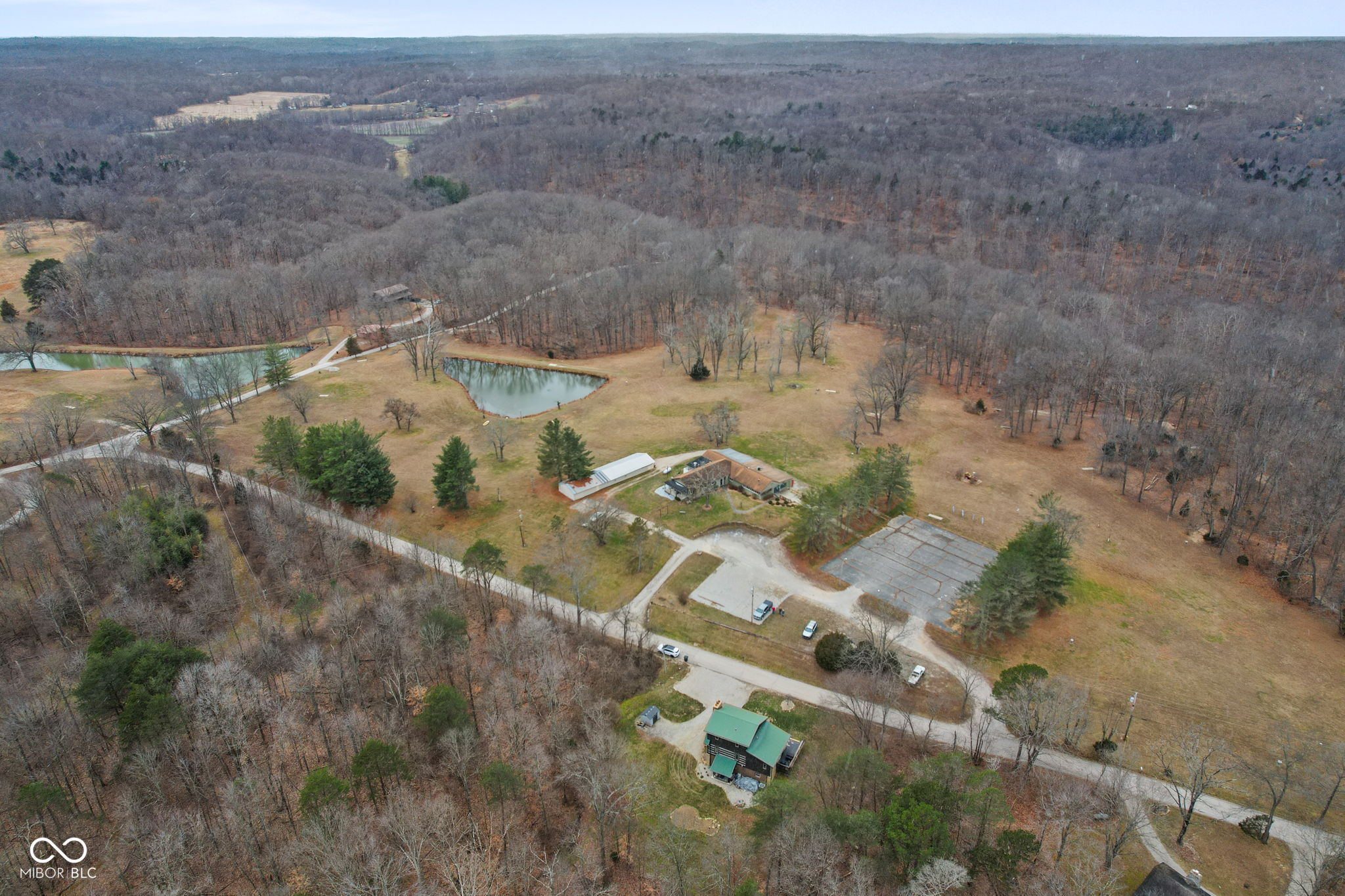 2398 Country Club Road Nashville, IN 47448 - Photo 31 of 34