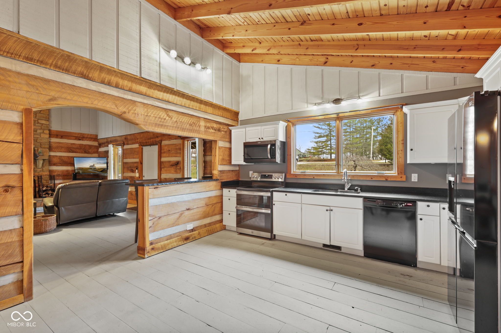 2398 Country Club Road Nashville, IN 47448 - Photo 4 of 34