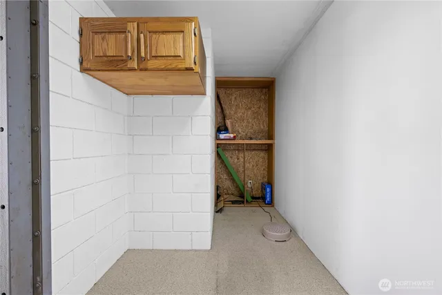 a view of walk in closet