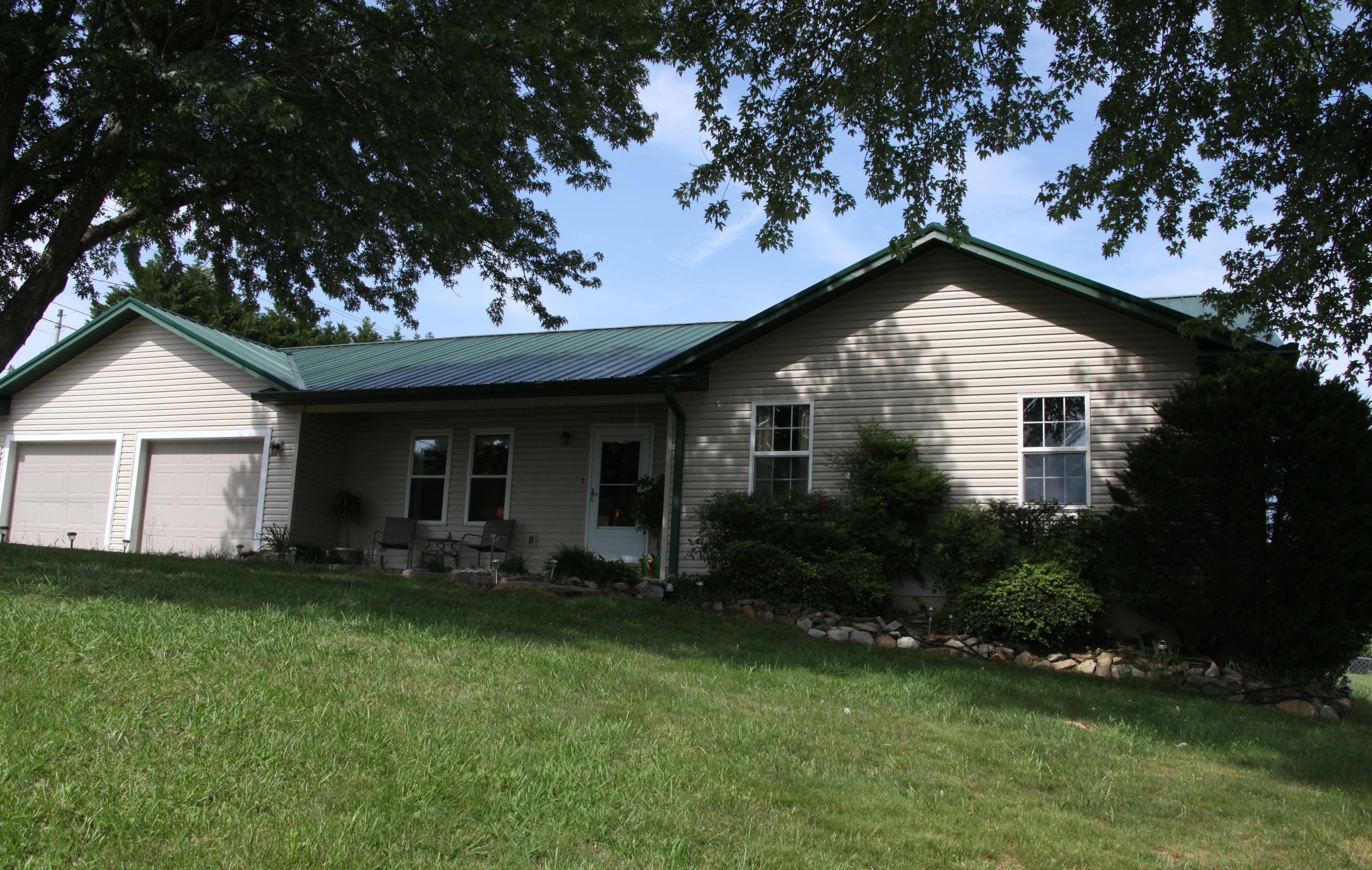 403 Temple Road Maryville, TN 37804 - Photo 1 of 33 403 Temple Road (3)