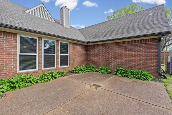 $449,900 | 1301 Wolf Lair Drive, Collierville, TN 38017