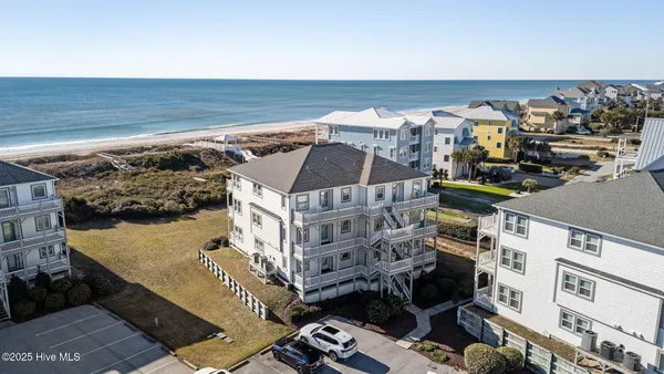 $629,000 | 2905 Pointe W Drive, Unit 5B2, Emerald Isle, NC 28594