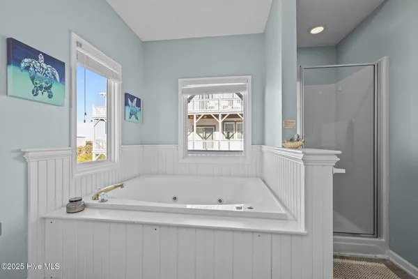 $629,000 | 2905 Pointe W Drive, Unit 5B2, Emerald Isle, NC 28594