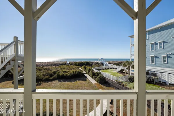 $629,000 | 2905 Pointe W Drive, Unit 5B2, Emerald Isle, NC 28594