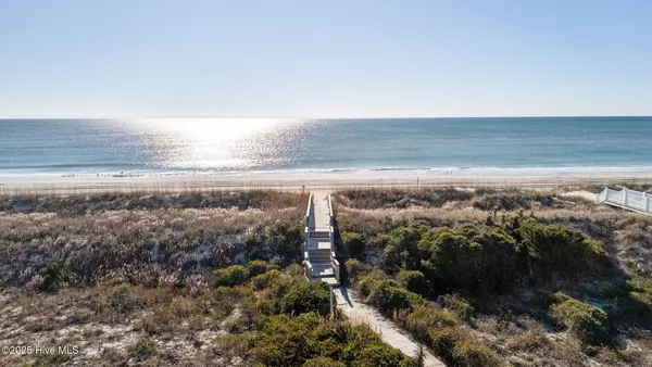 $629,000 | 2905 Pointe W Drive, Unit 5B2, Emerald Isle, NC 28594