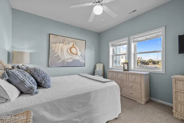 $629,000 | 2905 Pointe W Drive, Unit 5B2, Emerald Isle, NC 28594