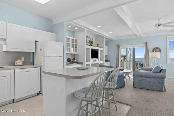 $629,000 | 2905 Pointe W Drive, Unit 5B2, Emerald Isle, NC 28594