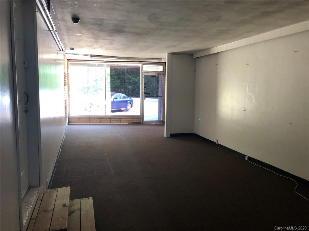 2813 Lowell Road Gastonia, NC 28054 - Photo 3 of 4 en empty room with windows
