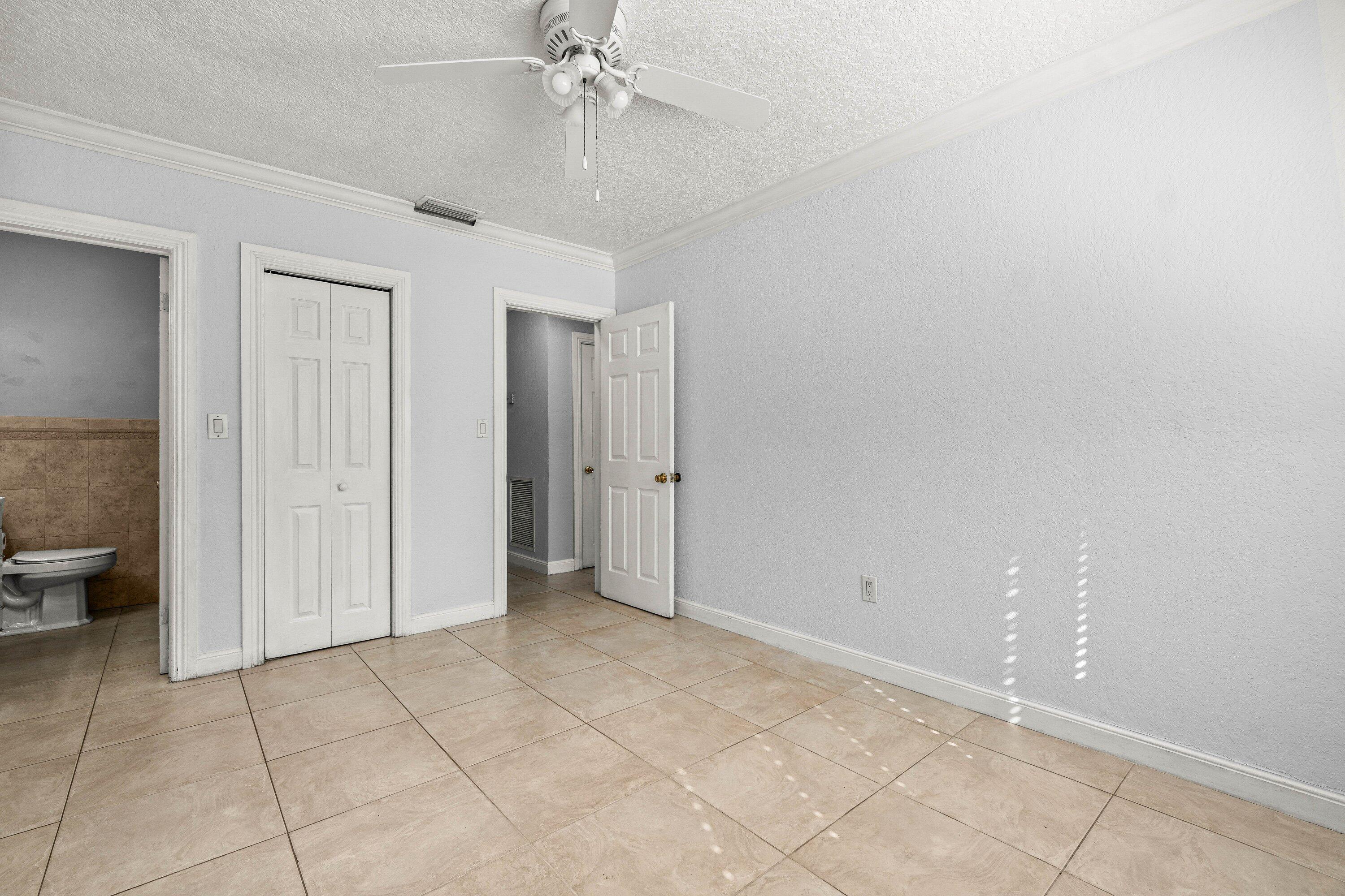 200 Southwest 7th Street, Unit 3 Boca Raton, FL 33432 - Photo 21 of 35 BR 2