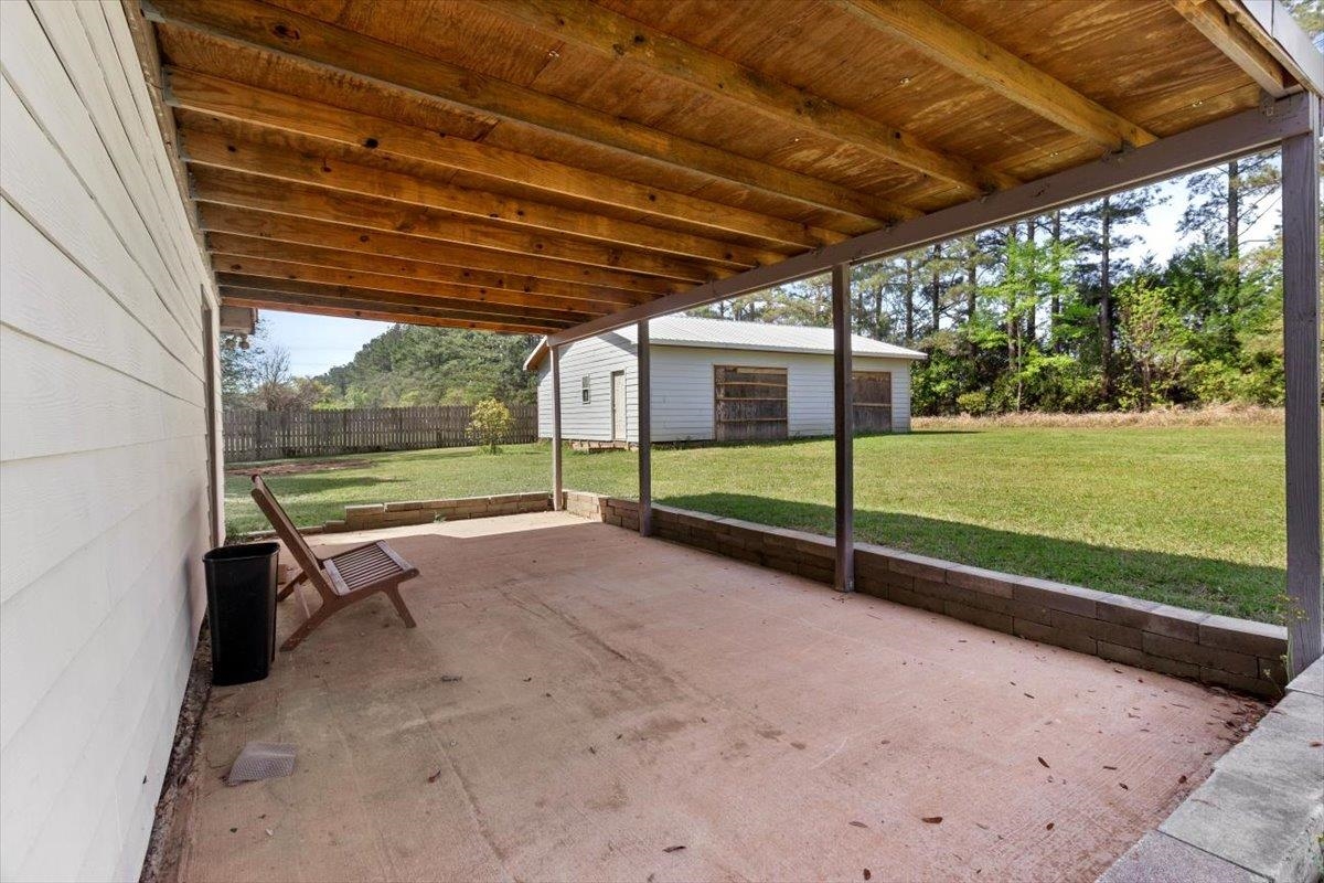 19255 Gunnison Road Fairhope, AL 36532 - Photo 12 of 34