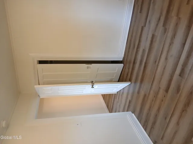 $1,195 | 405 3rd Avenue, Unit 1R, Watervliet, NY 12189