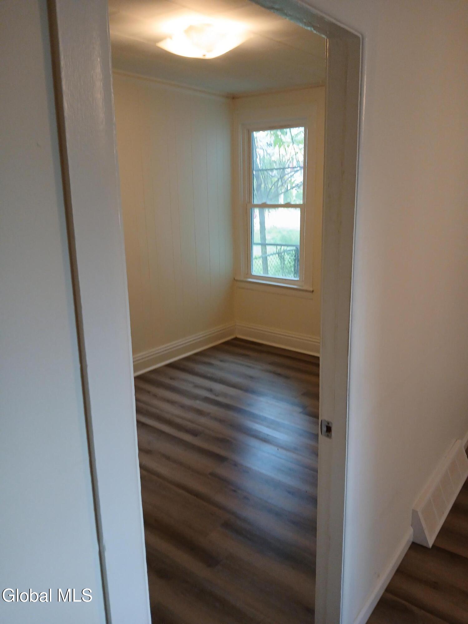 405 3rd Avenue, Unit 1R Watervliet, NY 12189 - Photo 7 of 10 405 3rd 1-7