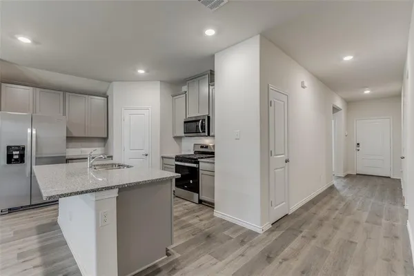 $2,200 | 2942 Trusting Way, Aubrey, TX 76227