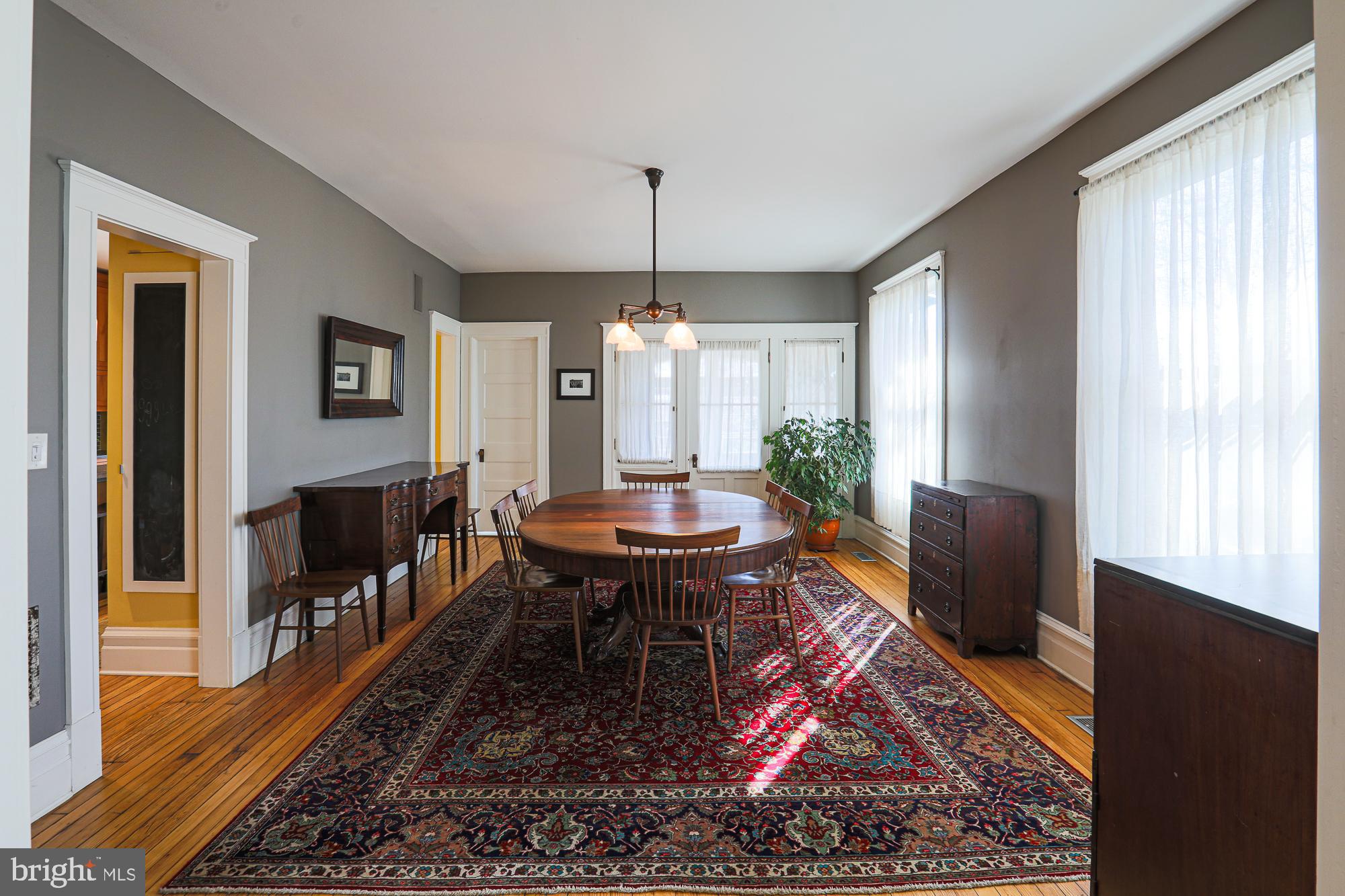 101 Woodlawn Road Baltimore, MD 21210 - Photo 18 of 92 Dining room