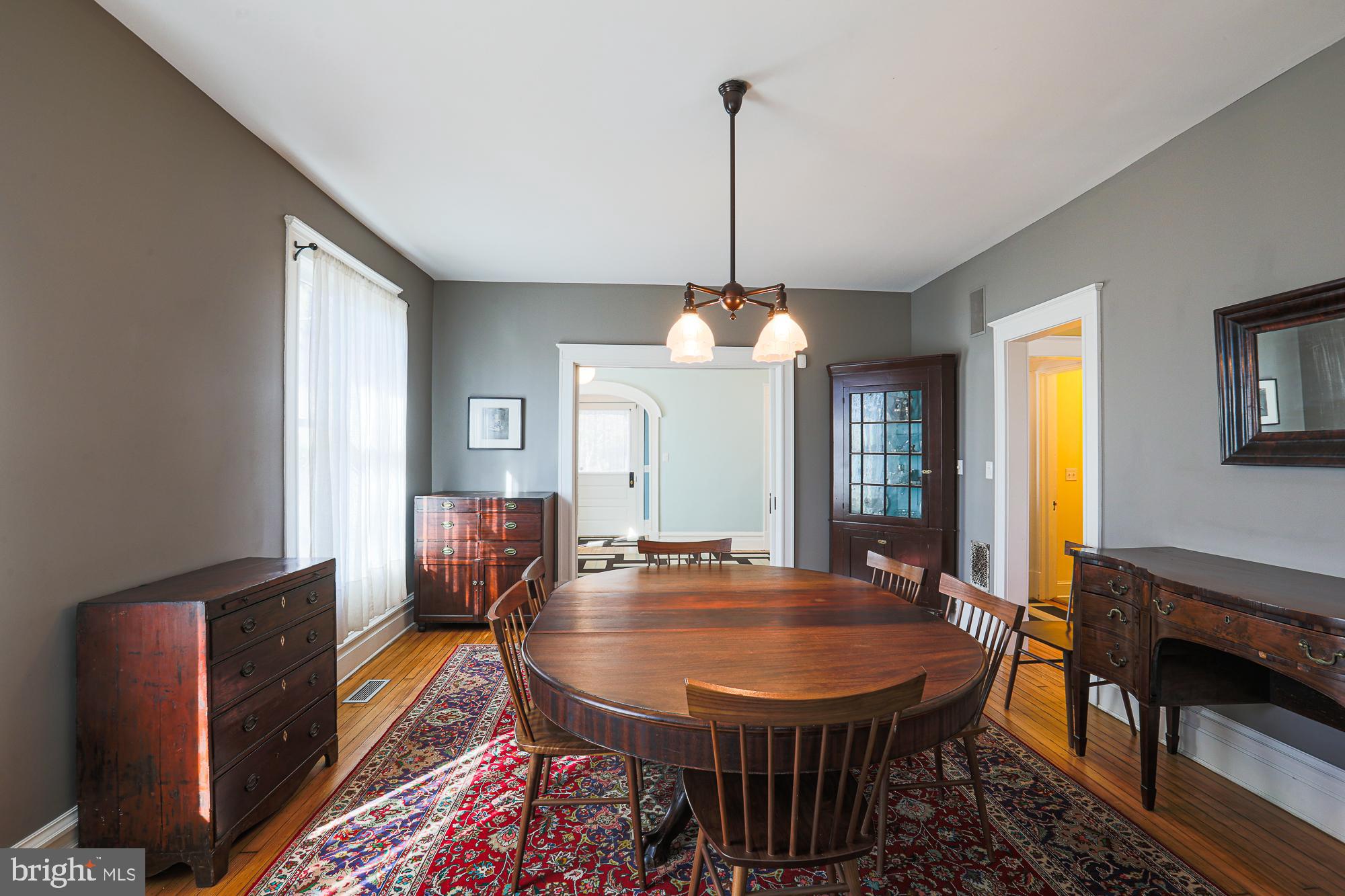 101 Woodlawn Road Baltimore, MD 21210 - Photo 21 of 92 Dining room