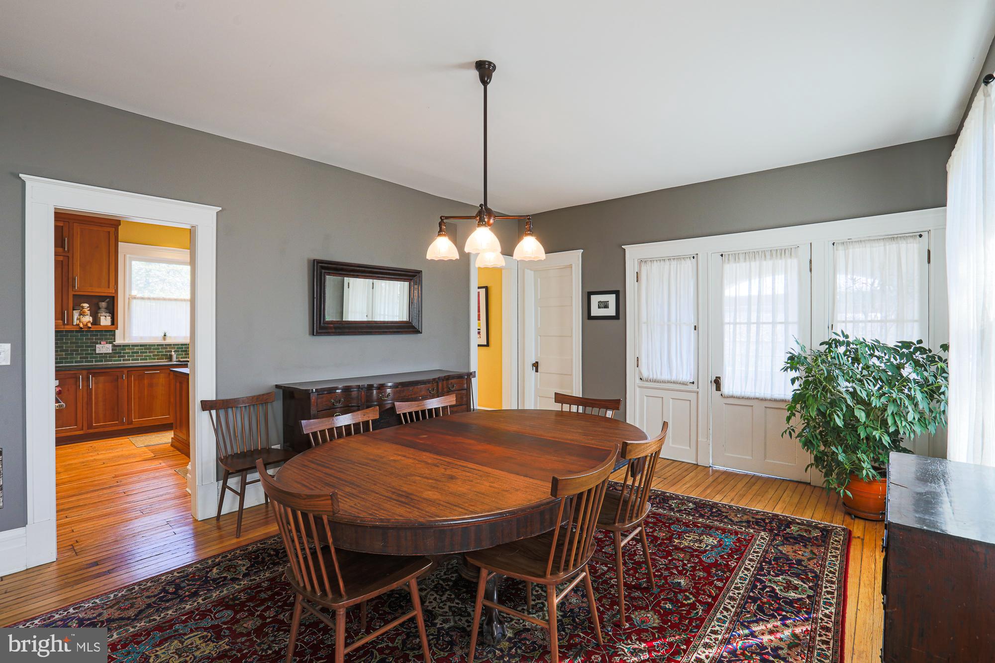 101 Woodlawn Road Baltimore, MD 21210 - Photo 23 of 92 Dining room