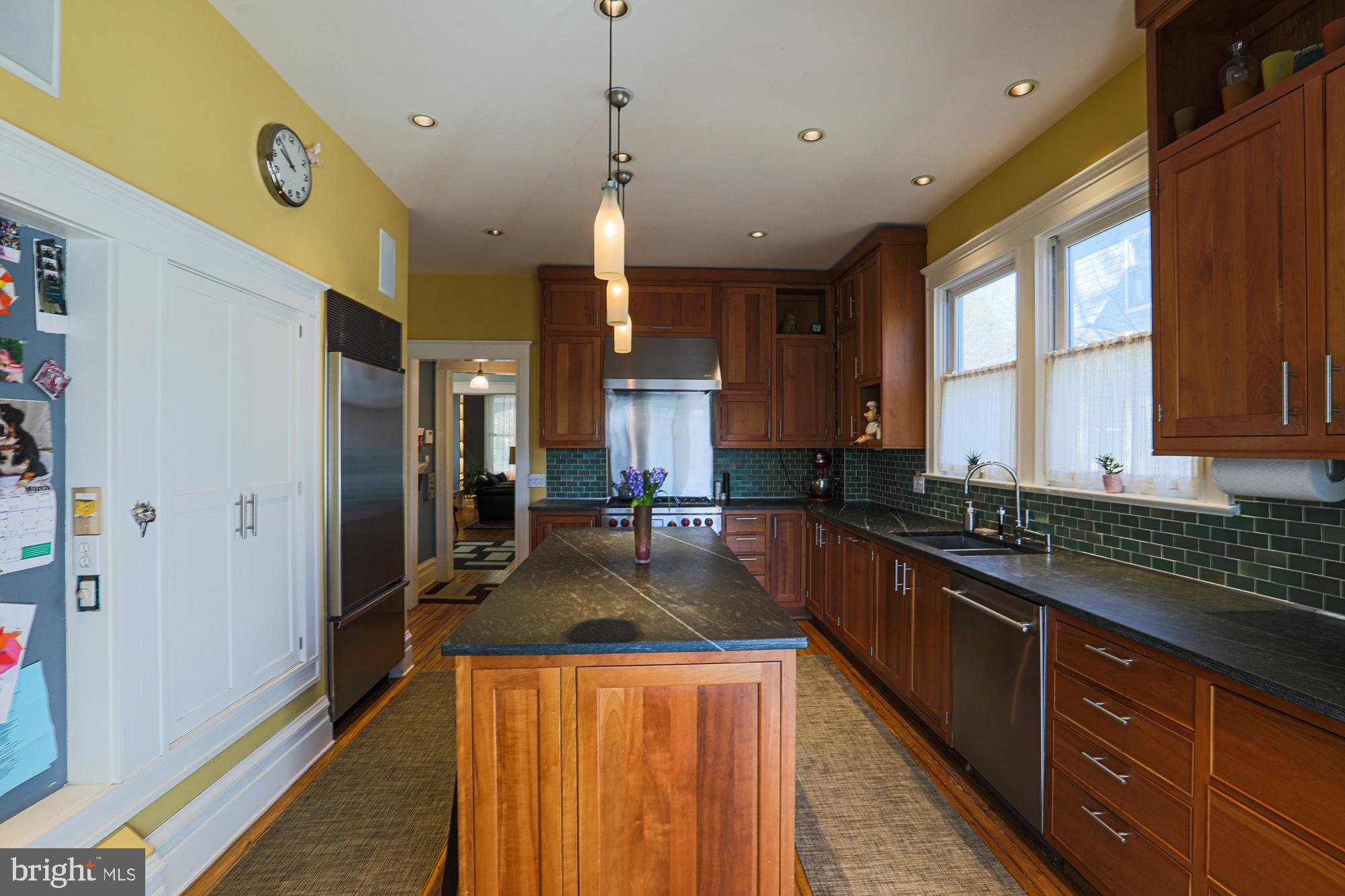 101 Woodlawn Road Baltimore, MD 21210 - Photo 29 of 92 Kitchen