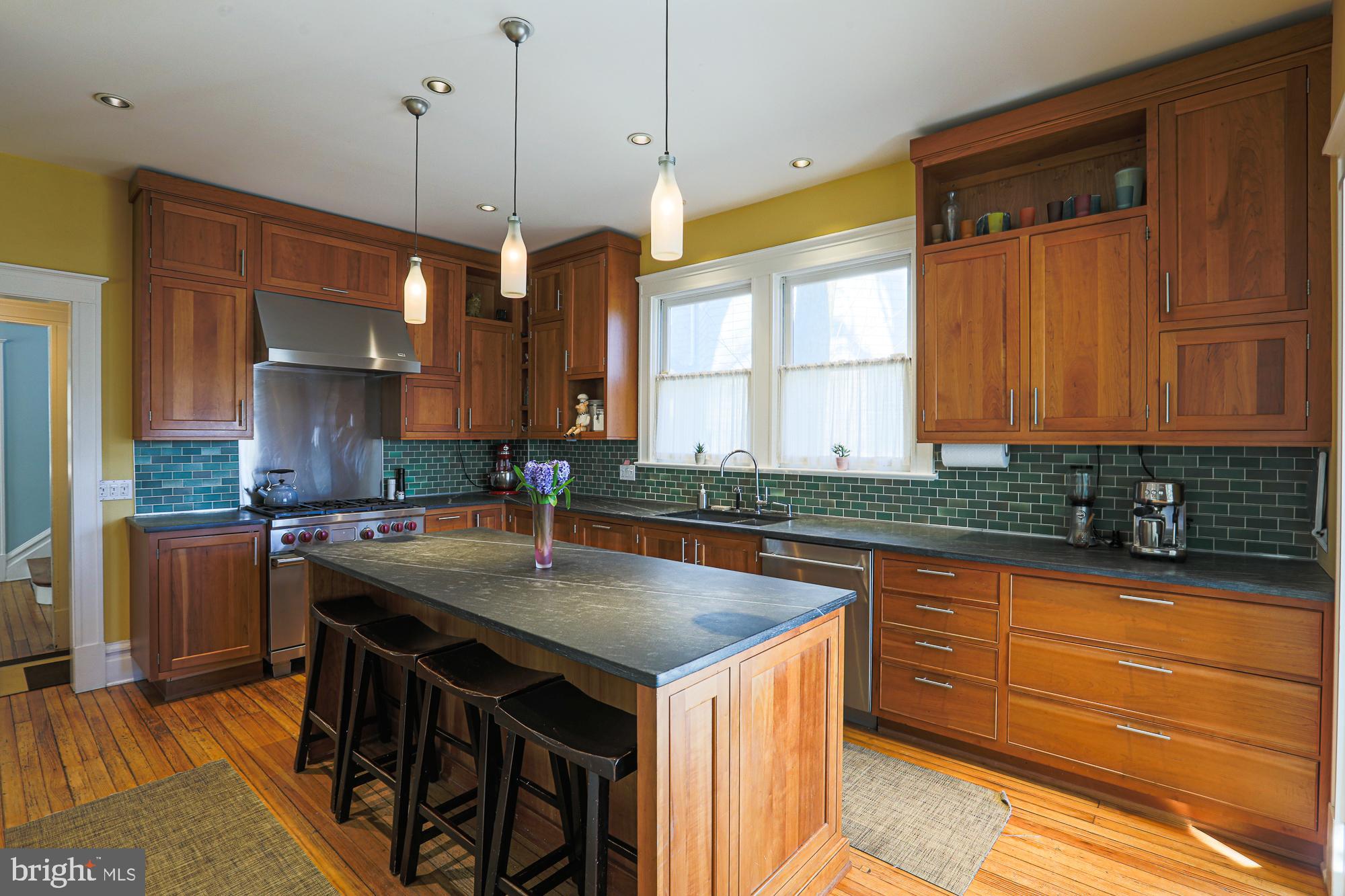 101 Woodlawn Road Baltimore, MD 21210 - Photo 30 of 92 Kitchen