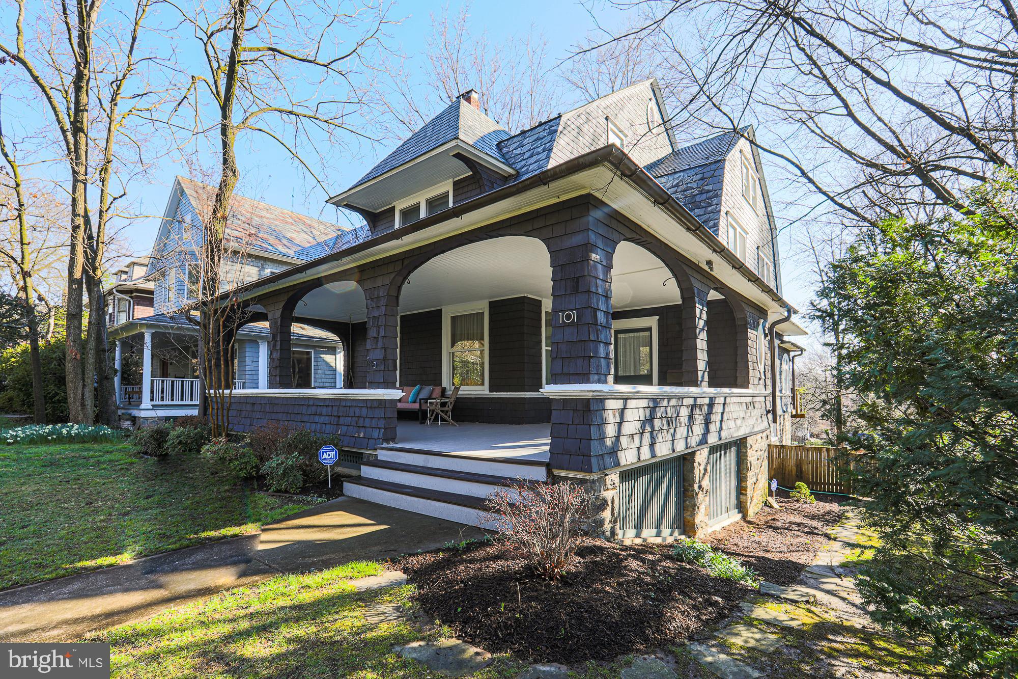 101 Woodlawn Road Baltimore, MD 21210 - Photo 3 of 92 Front Porch