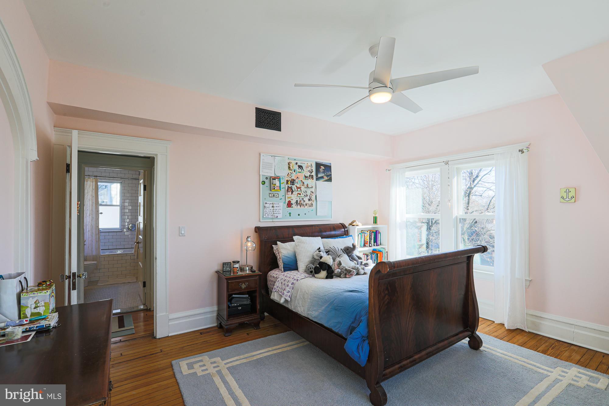 101 Woodlawn Road Baltimore, MD 21210 - Photo 58 of 92 Third bedroom
