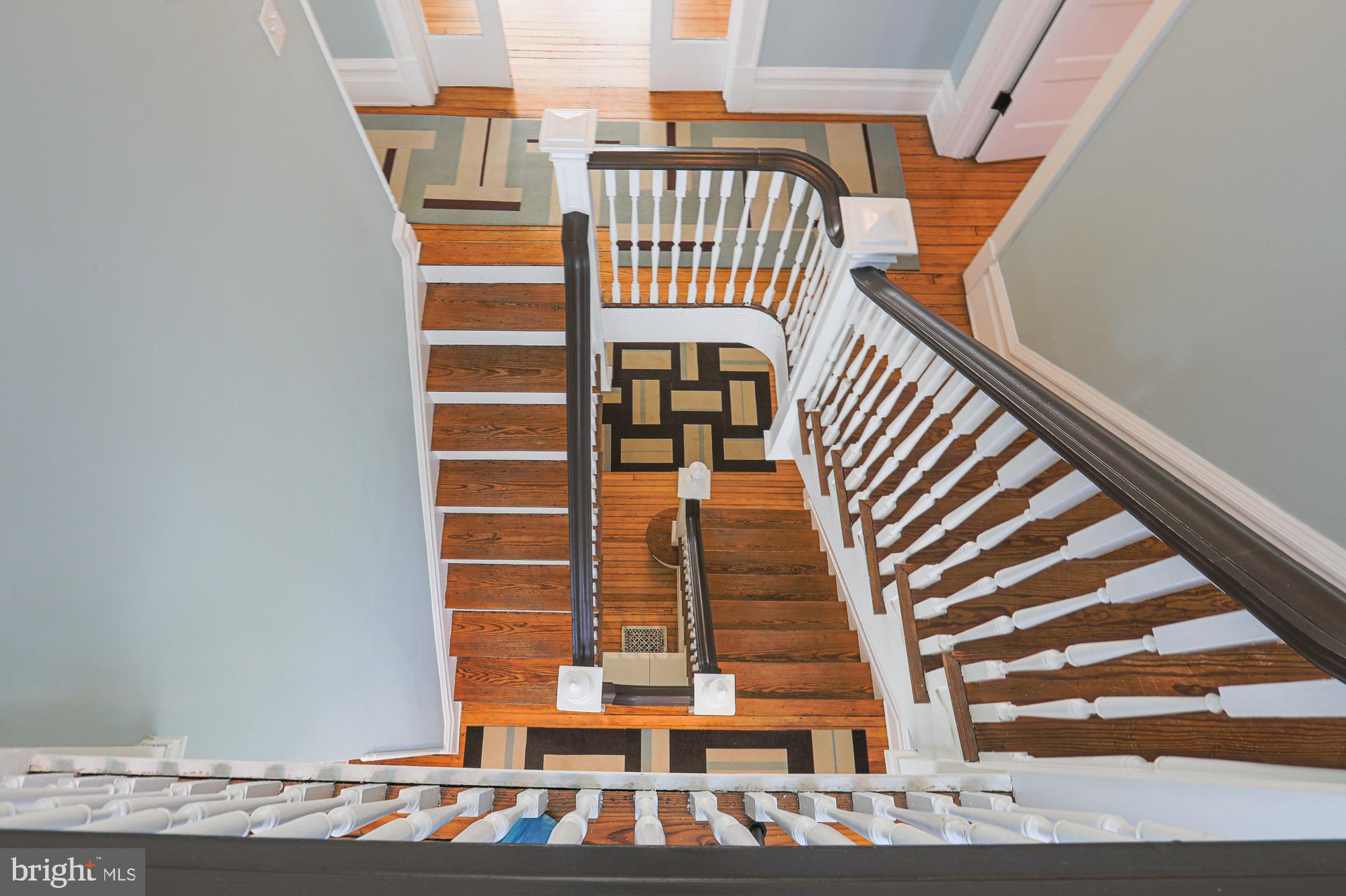 101 Woodlawn Road Baltimore, MD 21210 - Photo 62 of 92 It's the original details... simply gorgeous!