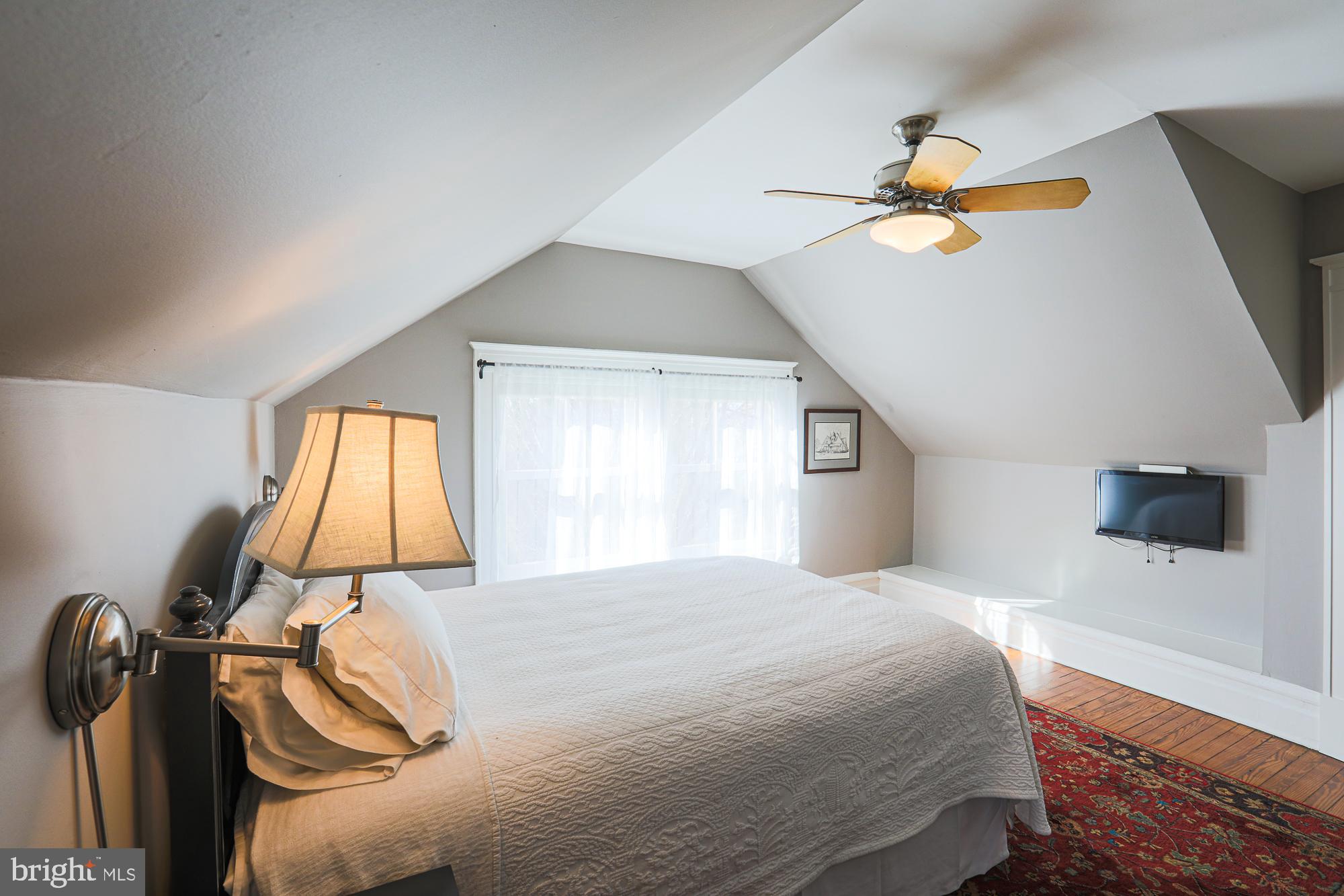 101 Woodlawn Road Baltimore, MD 21210 - Photo 67 of 92 Fourth bedroom