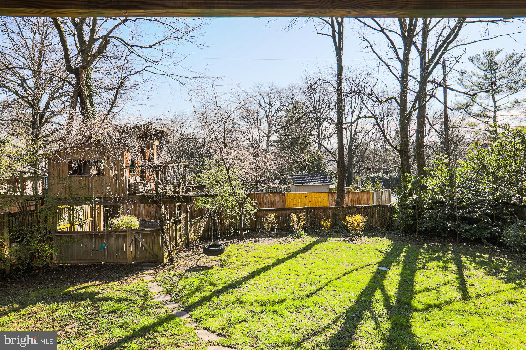 101 Woodlawn Road Baltimore, MD 21210 - Photo 81 of 92 Backyard and Treehouse