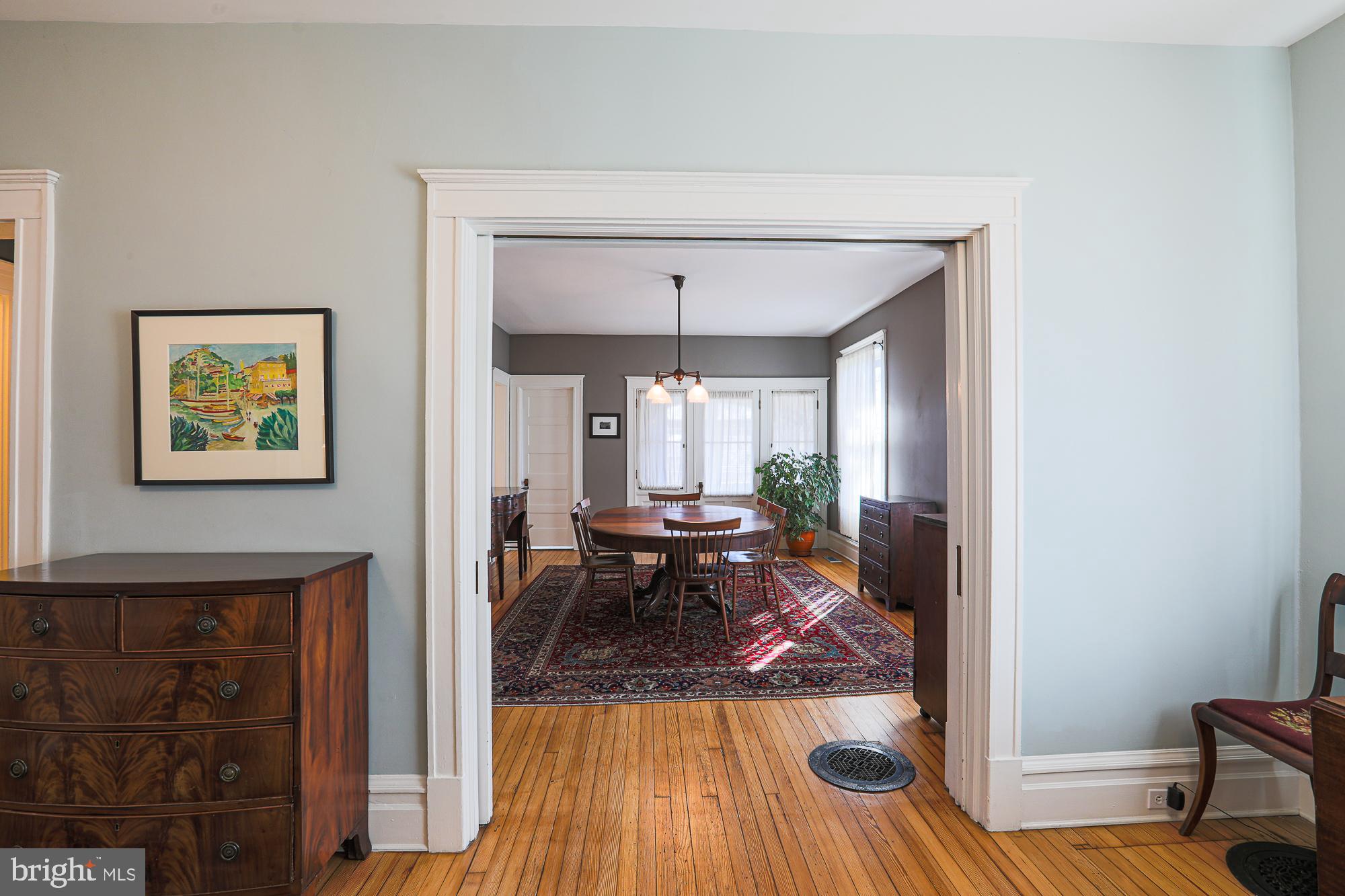 101 Woodlawn Road Baltimore, MD 21210 - Photo 10 of 92 Front entry looking into dining room
