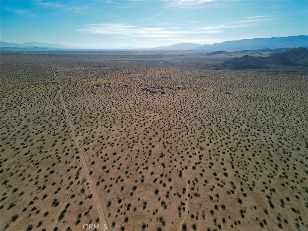 63305 Rainier Road Joshua Tree, CA 92252 - Photo 19 of 20 a view of a lake view