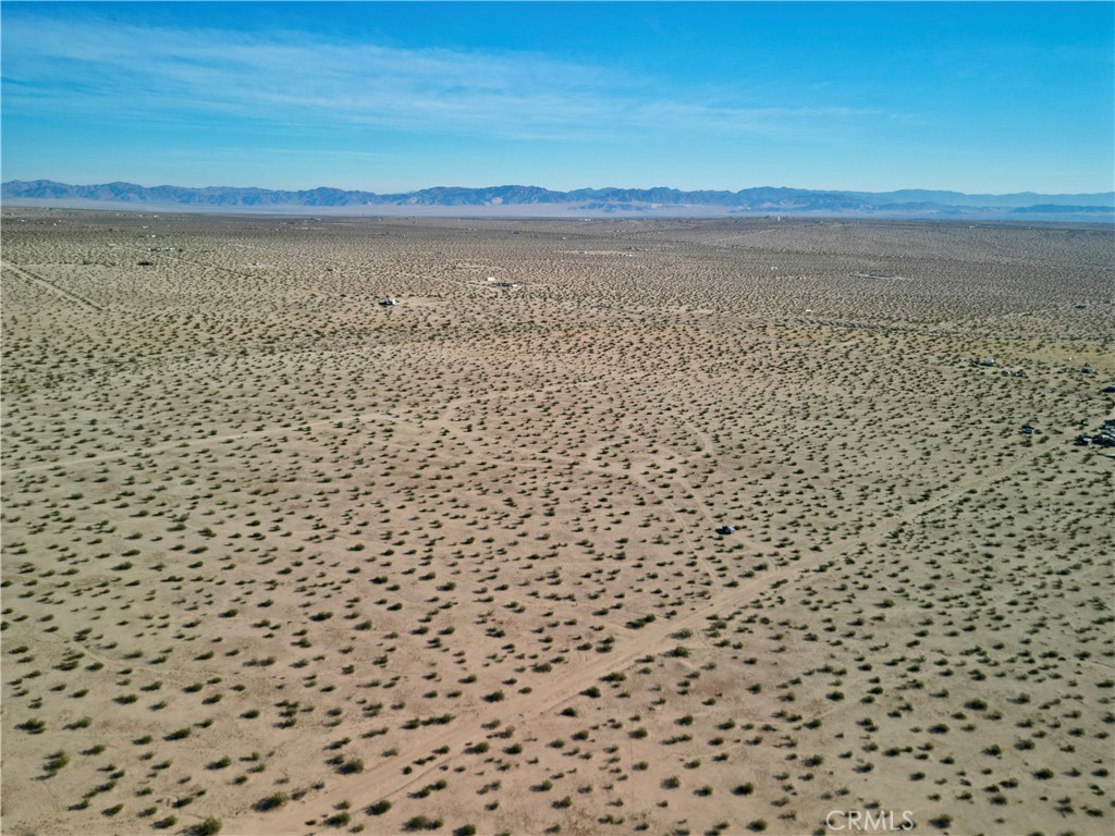 63305 Rainier Road Joshua Tree, CA 92252 - Photo 6 of 20 a view of a sky view