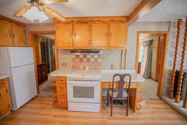 $189,000 | 142 Military Road, Greenbush, ME 04418