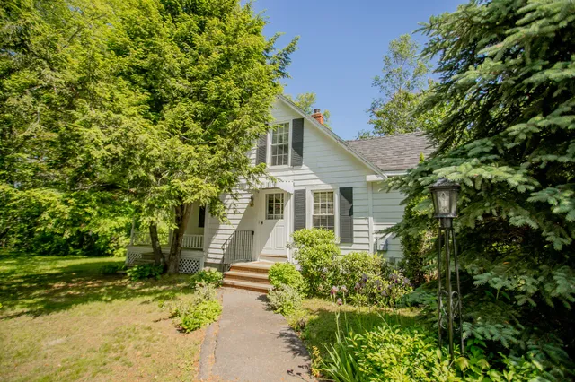 $189,000 | 142 Military Road, Greenbush, ME 04418