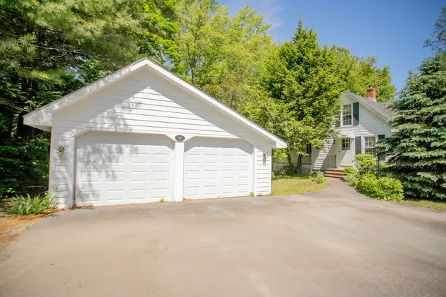 $189,000 | 142 Military Road, Greenbush, ME 04418
