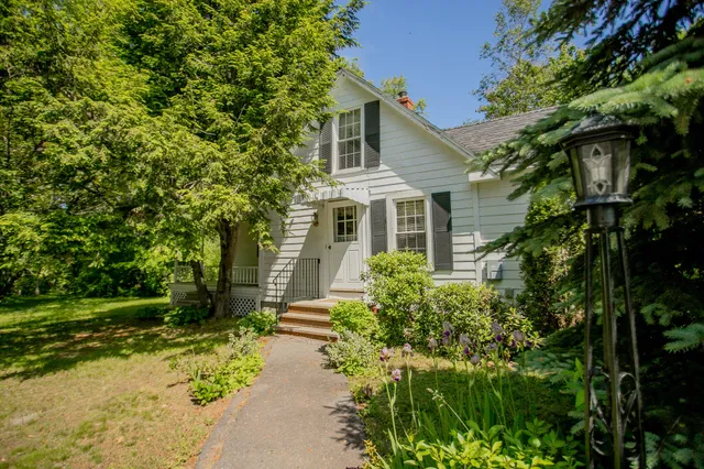 $189,000 | 142 Military Road, Greenbush, ME 04418