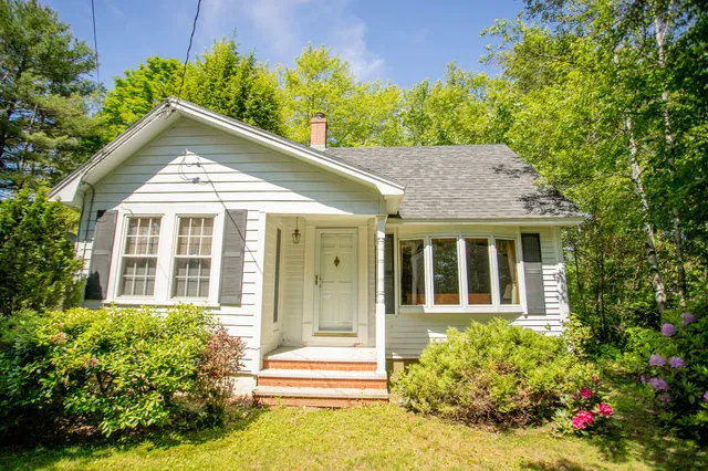 $189,000 | 142 Military Road, Greenbush, ME 04418