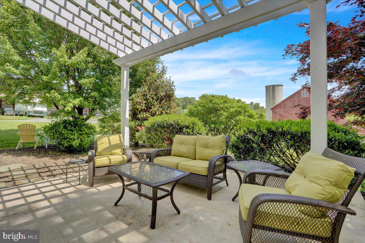 739 Boar Road Mohrsville, PA 19541 - Photo 9 of 98