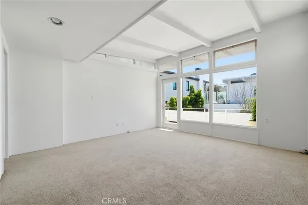 $3,500 | 1210 1/2 West Oceanfront, Unit 1/2, Newport Beach, CA 92661