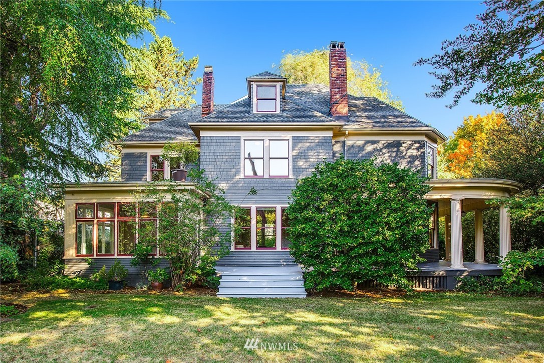 1415 35th Avenue Seattle, WA 98122 - Photo 2 of 25