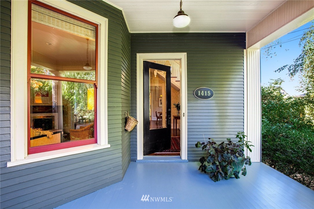 1415 35th Avenue Seattle, WA 98122 - Photo 5 of 25