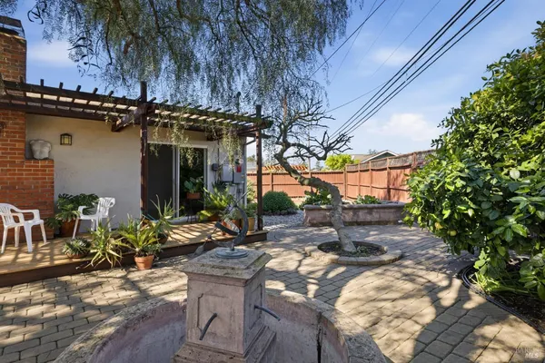 $666,000 | 272 Adele Avenue, Rohnert Park, CA 94928