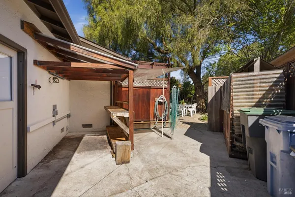 $666,000 | 272 Adele Avenue, Rohnert Park, CA 94928