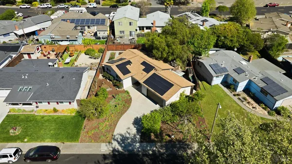 $666,000 | 272 Adele Avenue, Rohnert Park, CA 94928